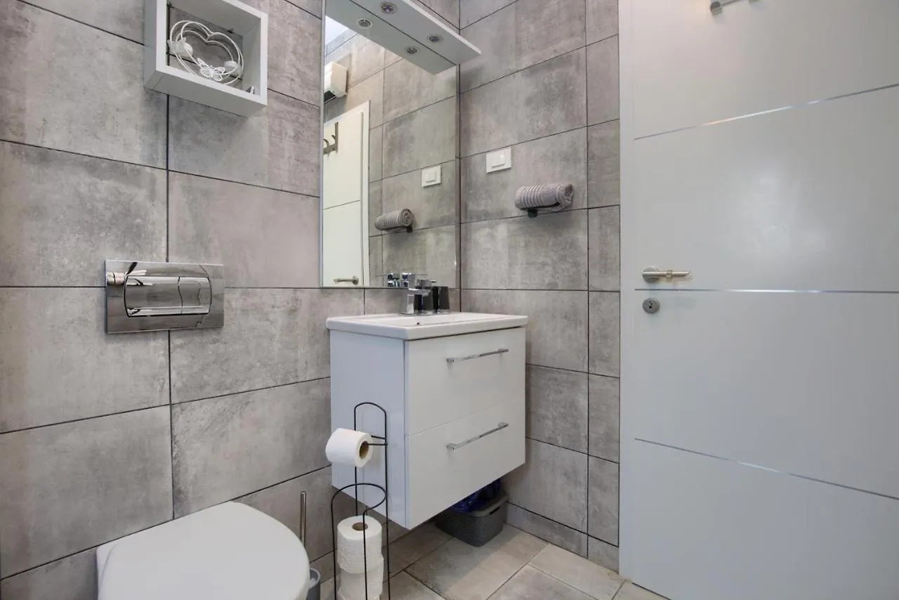 Luksuzni Apartmani Asi S Bazenom Fazana