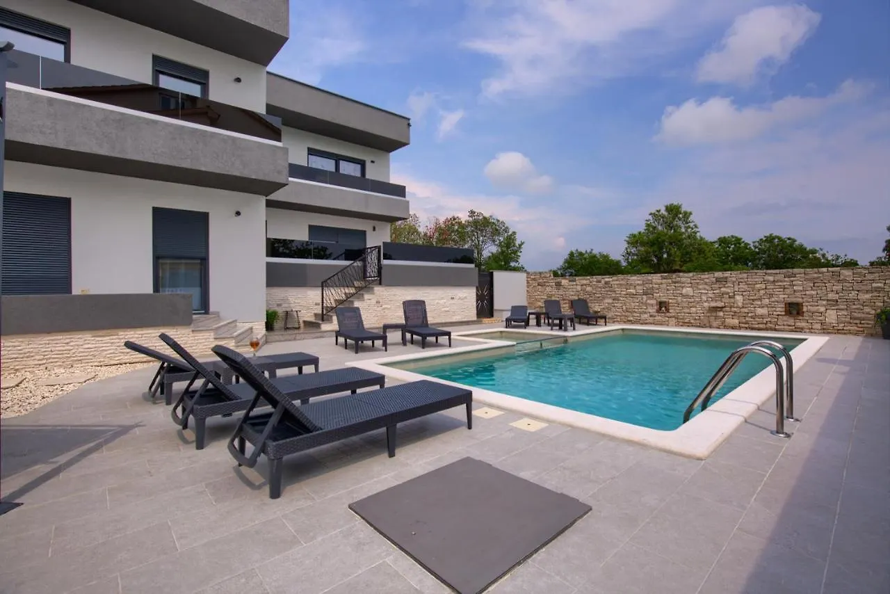 Luksuzni Apartmani Asi S Bazenom Fazana 0*,  Croatia